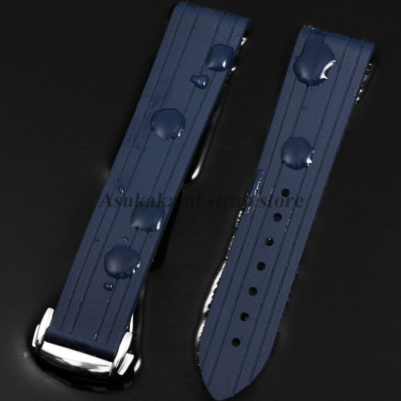 Cinturino in gomma siliconica  - Omega Watch Seamaster recensione e prezzo