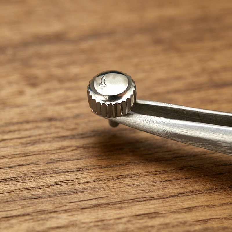 Corona e tubo corona per orolo - Omega Watch Seamaster recensione e prezzo